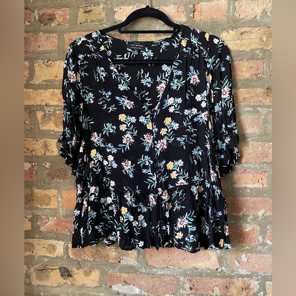 LUCKY BRAND floral short sleeve flowy floral top